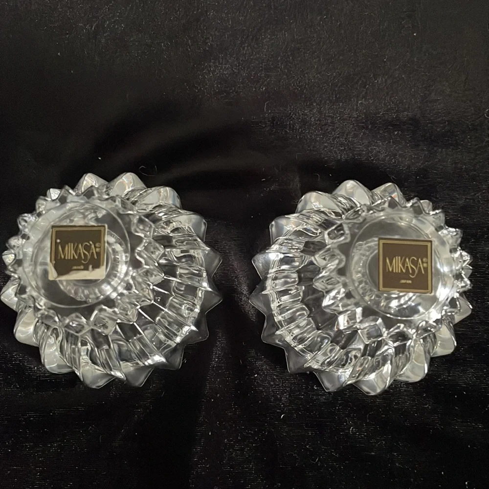 Pair of Mikasa candle holders - Picture 5 of 6